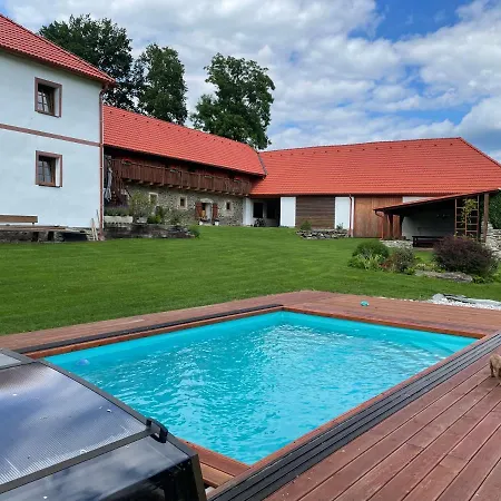 Farma Náhlov Homestay szállás *