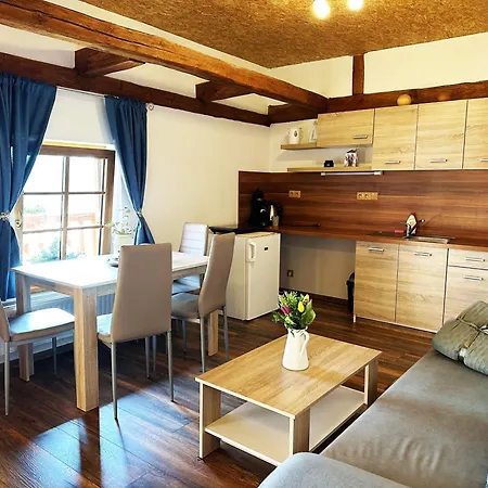 Farma Náhlov Homestay szállás