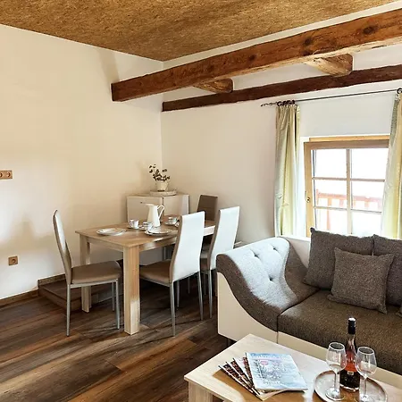 Homestay szállás Farma Náhlov *